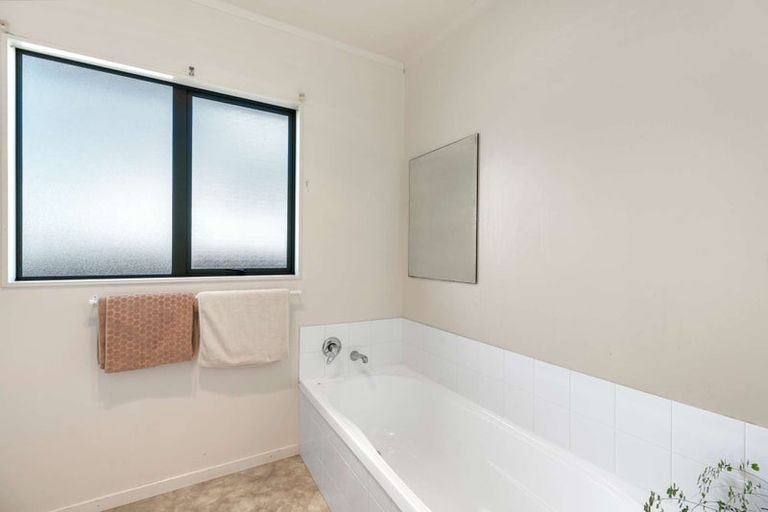 Photo of property in 108a Brightside Road, Stanmore Bay, Whangaparaoa, 0932