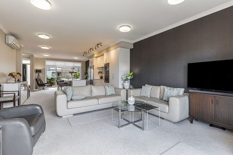 Photo of property in 130 Landmark Terrace, Orewa, 0931