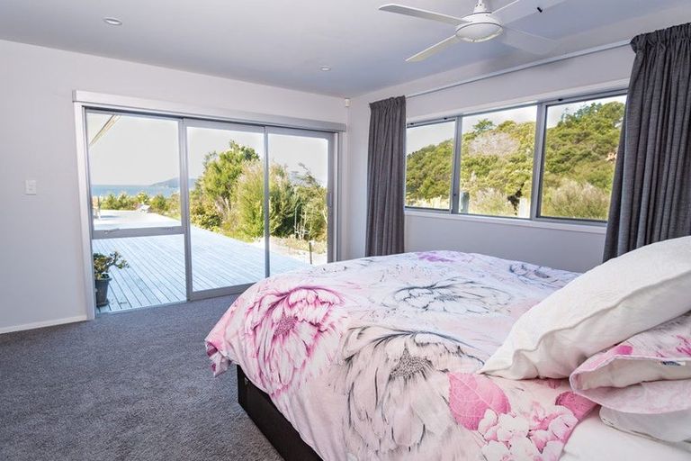 Photo of property in 108 Stratford Drive, Cable Bay, 0420
