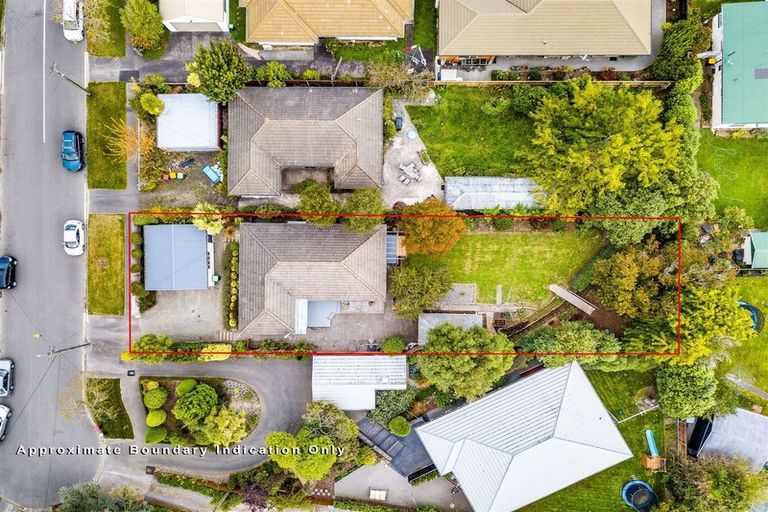 Photo of property in 33 Manor Place, Bryndwr, Christchurch, 8053