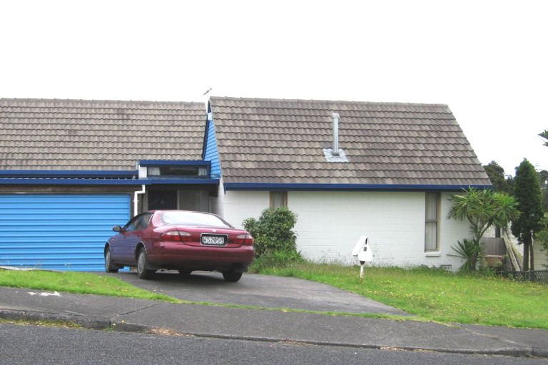 Photo of property in 6 Capilano Place, Glenfield, Auckland, 0629