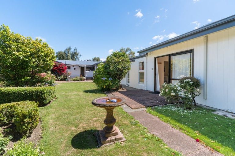 Photo of property in 11 Parkland Crescent, Terrace End, Palmerston North, 4410