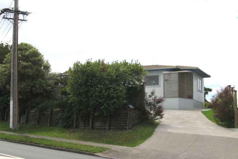 Photo of property in 1/831 Beach Road, Browns Bay, Auckland, 0630