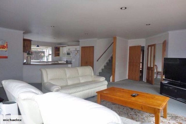 Photo of property in 94 Memorial Avenue, Ilam, Christchurch, 8053