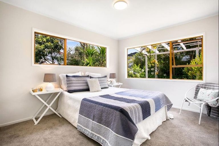 Photo of property in 14 John Downs Drive, Browns Bay, Auckland, 0630