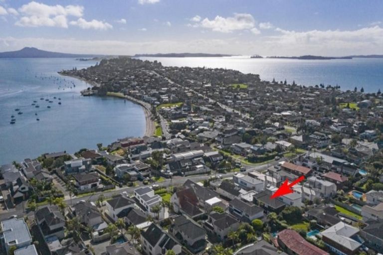 Photo of property in 2/20 Takutai Avenue, Bucklands Beach, Auckland, 2012