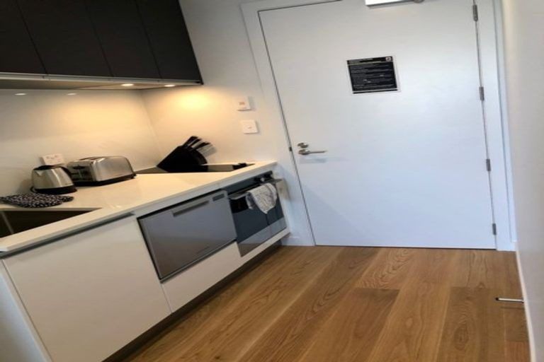 Photo of property in Frank Sargeson Apts, 105/74 Anzac Street, Takapuna, Auckland, 0622