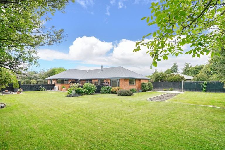 Photo of property in 12 Pearce Place, Kaiapoi, 7630