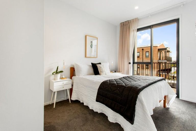 Photo of property in 114/81 Mapou Road, Hobsonville, Auckland, 0616