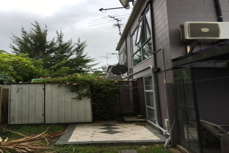 Photo of property in 1/25 Inverness Road, Browns Bay, Auckland, 0630