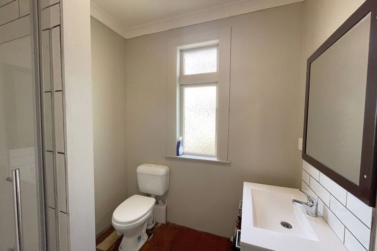 Photo of property in 42 Park Road, Miramar, Wellington, 6022