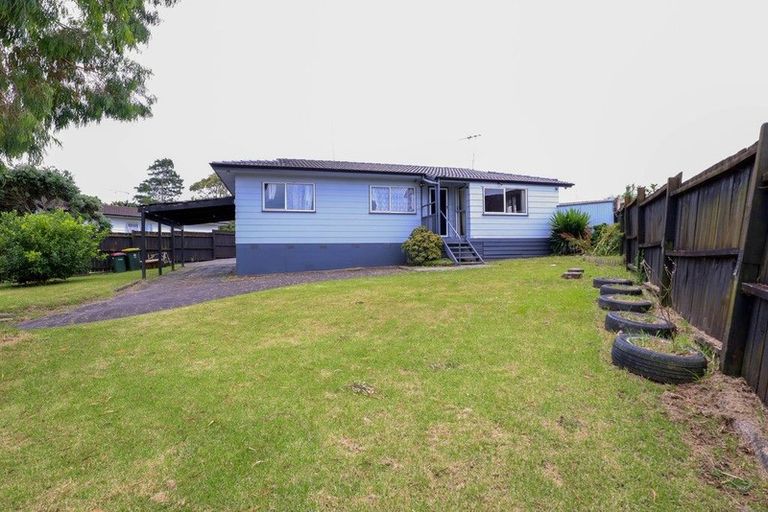 Photo of property in 12 Secretariat Place, Randwick Park, Auckland, 2105