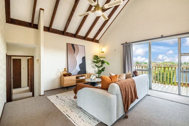 Photo of property in 2/3 Northwick Place, Hillcrest, Auckland, 0627