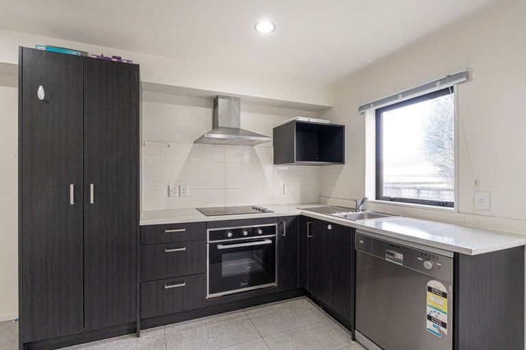 Photo of property in 11 Gordon Place, Newtown, Wellington, 6021