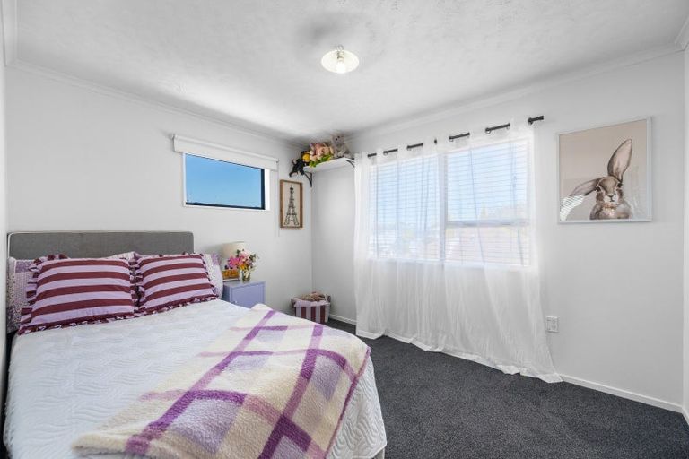 Photo of property in 24 Symons Street, Parkvale, Hastings, 4122