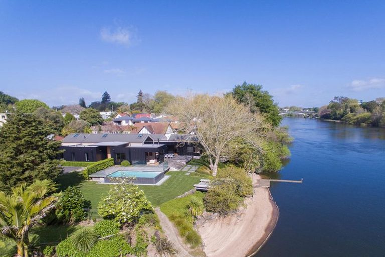 Photo of property in 21 Opoia Road, Hamilton East, Hamilton, 3216