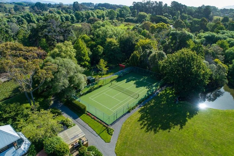 Photo of property in 14a Puriri Road, Waikanae, 5036