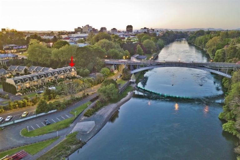 Photo of property in Waterford Estate, 1/102 Grantham Street, Hamilton Central, Hamilton, 3204