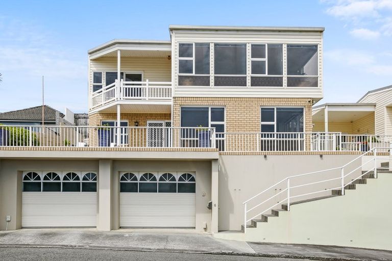 Photo of property in 6 Hamblyn Street, Strandon, New Plymouth, 4312