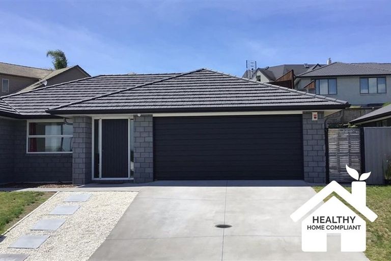 Photo of property in 84 Bert Wall Drive, Omokoroa, 3114