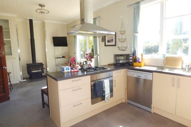 Photo of property in 11 Earthquake Road, Duntroon, Oamaru, 9494