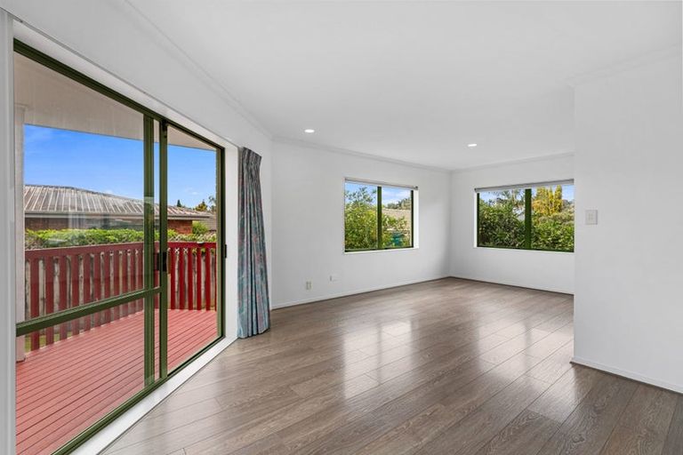 Photo of property in 5 Burnt Oak Drive, Pyes Pa, Tauranga, 3112