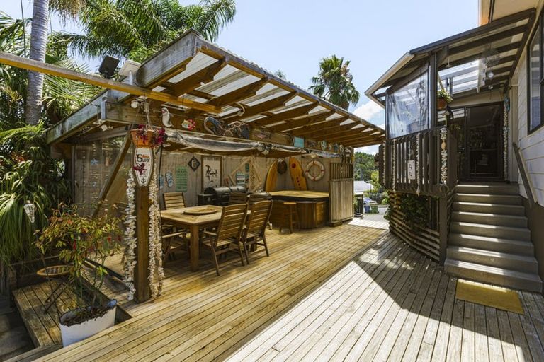 Photo of property in 4 Standish Place, Bayview, Auckland, 0629