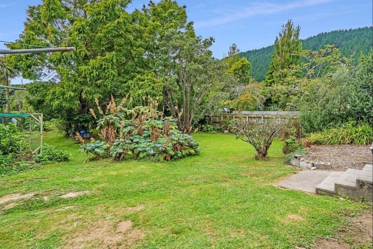 Photo of property in 9 Tararua Street, Paraparaumu, 5032