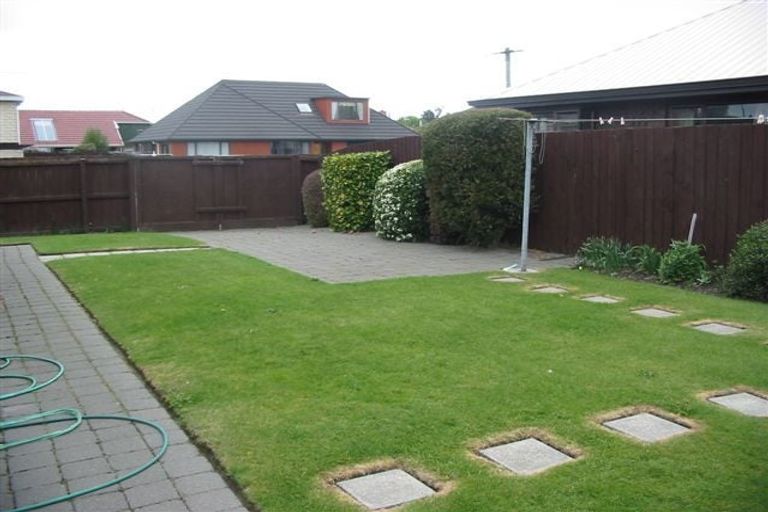 Photo of property in 2/3 Corfe Street, Ilam, Christchurch, 8041