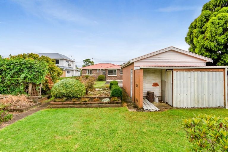 Photo of property in 38 Cowling Road, Hurdon, New Plymouth, 4310