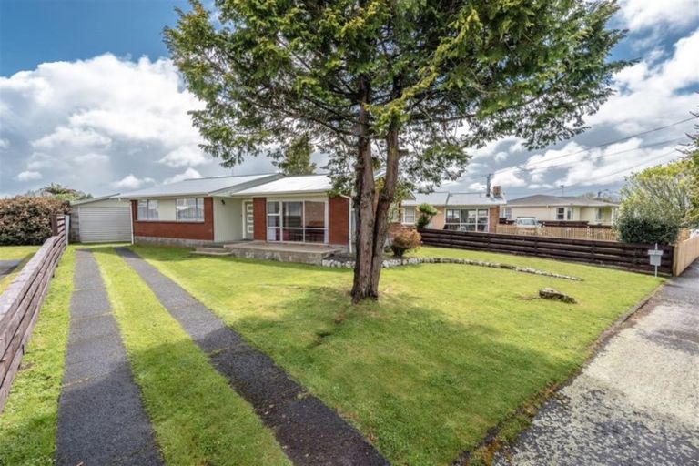 Photo of property in 22 Larnach Street, St Andrews, Hamilton, 3200