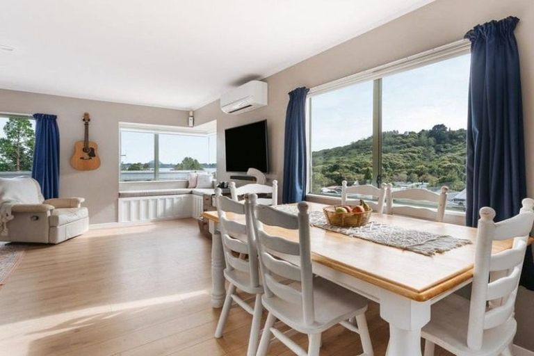 Photo of property in 21b Dingadee Street, Welcome Bay, Tauranga, 3112