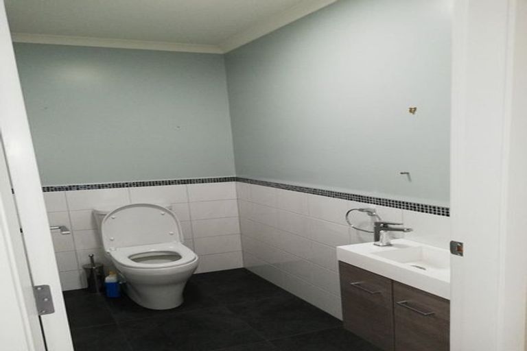 Photo of property in 13 Ruske Place, Grandview Heights, Hamilton, 3200