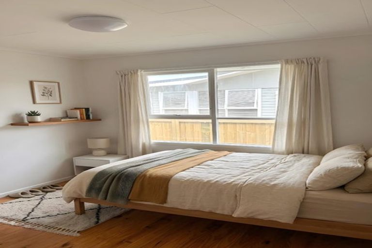 Photo of property in 12 Burbridge Road, Favona, Auckland, 2024