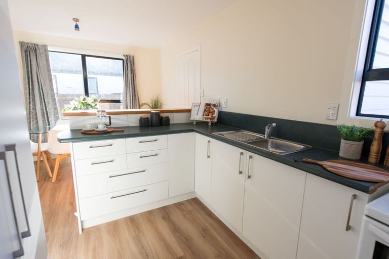 Photo of property in 102 Randolph Street, Woolston, Christchurch, 8062