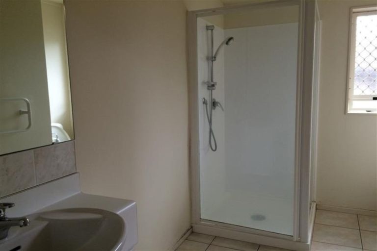 Photo of property in 2 Marlon Lane, East Tamaki, Auckland, 2016