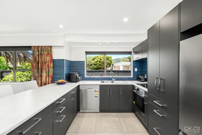 Photo of property in 19b Totara Crescent, Woburn, Lower Hutt, 5010