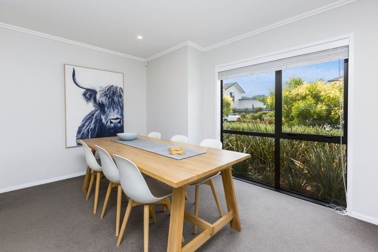 Photo of property in 11 Ashington Road, Silverstream, Upper Hutt, 5019