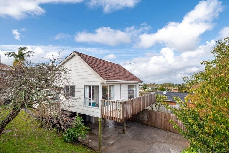 Photo of property in 2/3 Northwick Place, Hillcrest, Auckland, 0627