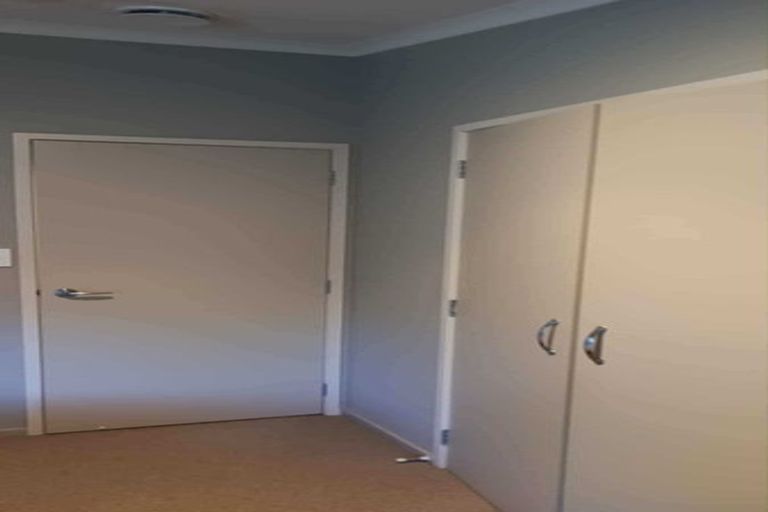 Photo of property in 24 Delta Mews Place, Clive, 4102