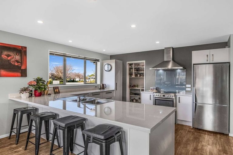 Photo of property in 31 Franklin Drive, Rangiora, 7400