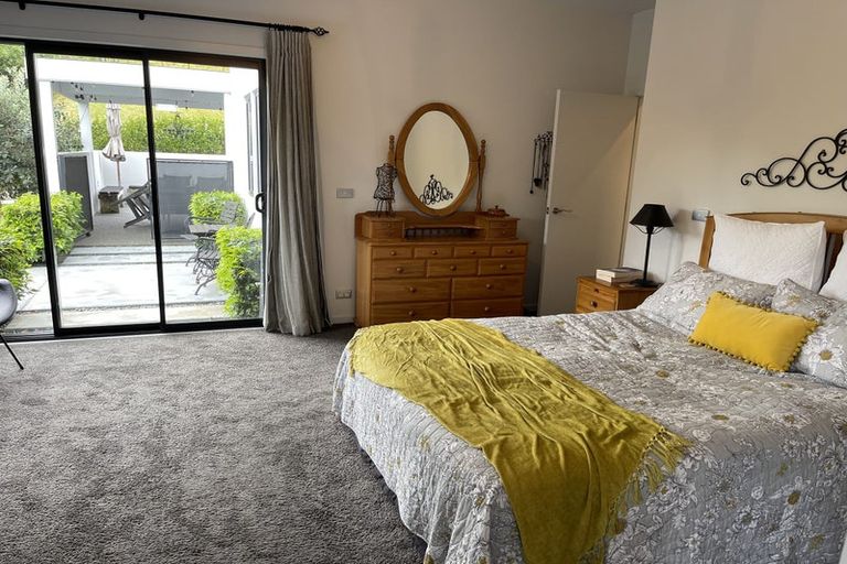 Photo of property in 14 Lakeview Terrace, Taradale, Napier, 4112