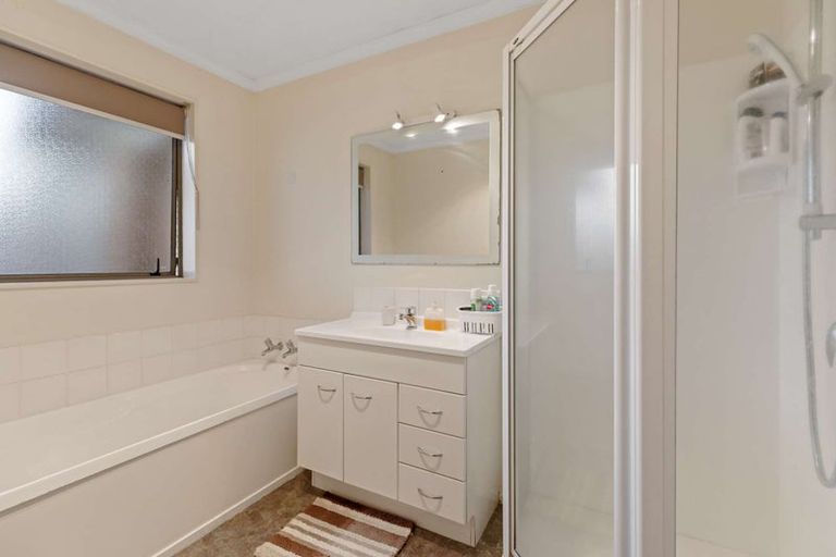 Photo of property in 24 Finchley Place, Hamilton East, Hamilton, 3216