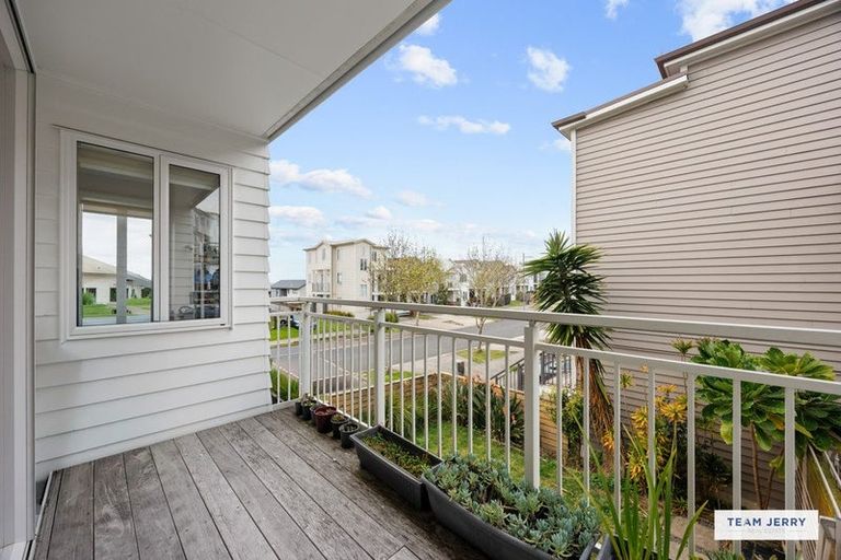 Photo of property in 35 Arrowsmith Drive, Flat Bush, Auckland, 2019