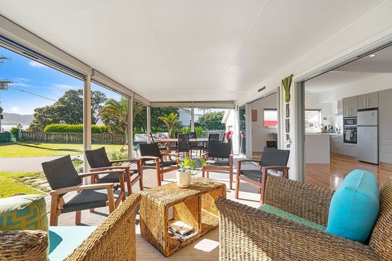 Photo of property in 243 One Tree Point Road, One Tree Point, 0118