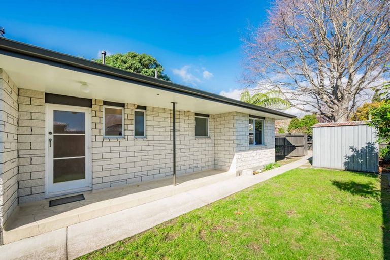 Photo of property in 15 Kohekohe Road, Waikanae, 5036