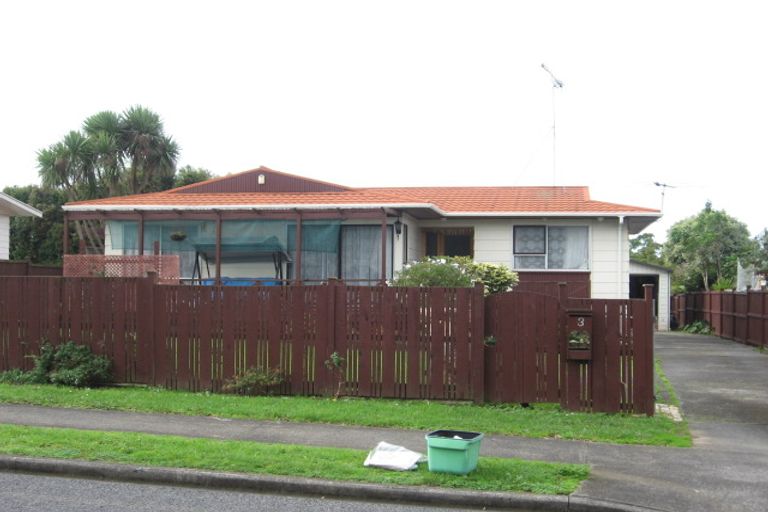 Photo of property in 3 Kereru Place, Half Moon Bay, Auckland, 2012