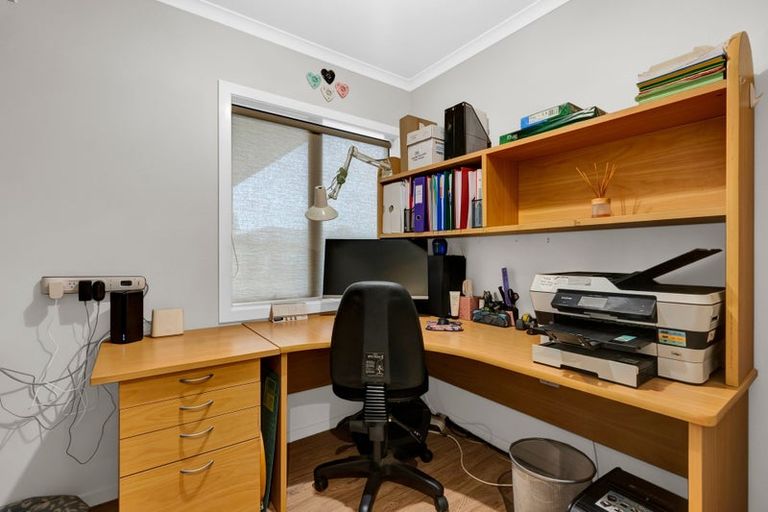 Photo of property in 18a Estate Grove, Inglewood, 4330