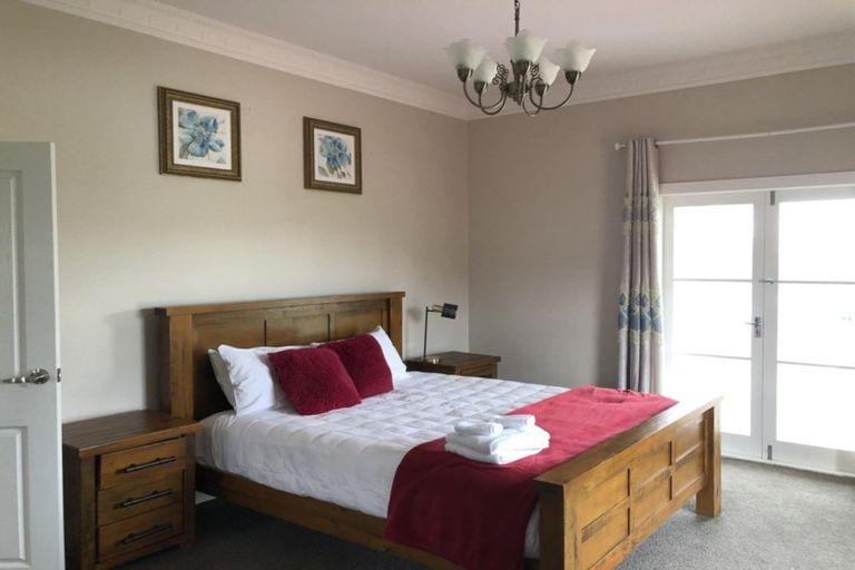 Photo of property in 24 Deseret Road, Temple View, Hamilton, 3218