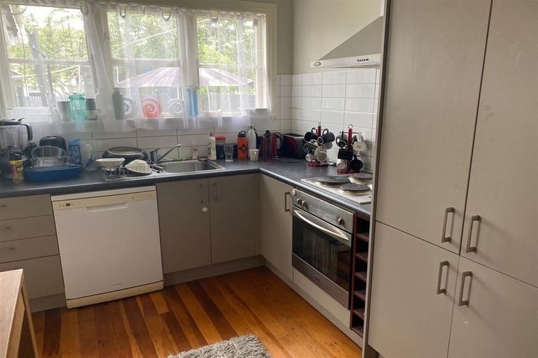 Photo of property in 10 Dempsey Street, Naenae, Lower Hutt, 5011